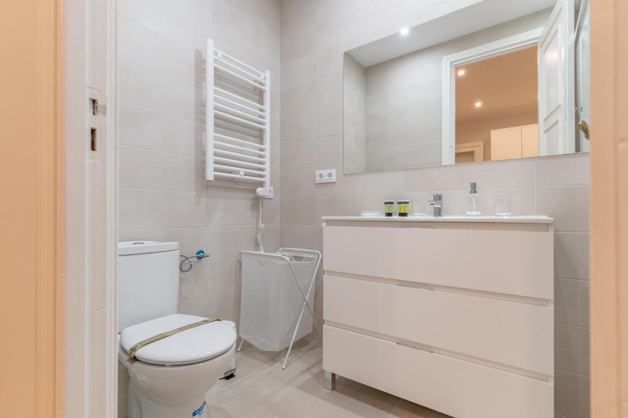 Spacious Central-3Bedrooms 3Bathrooms-Sol Мадрид Экстерьер фото